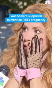 Shakira reacting to a question about Rihanna's pregnancy.