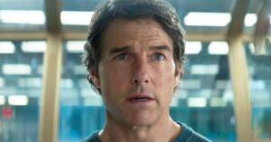 Tom Cruise Performs High-Risk Wing-Walking Stunt