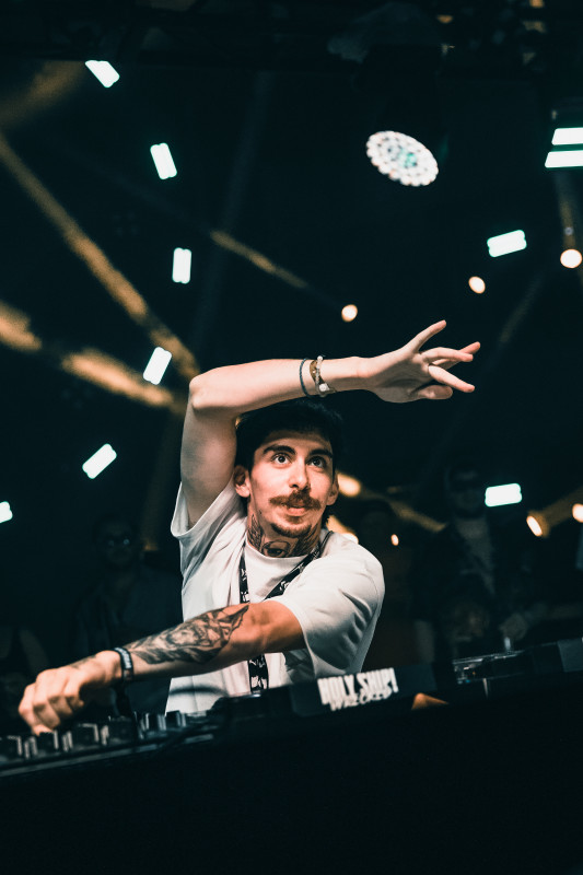 Watch Mochakk Halt Ibiza DJ Set to Aid Unconscious Attendee