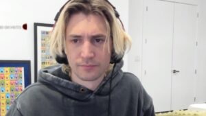 xQc claims Twitch have negotiated ban timing with big streamers
