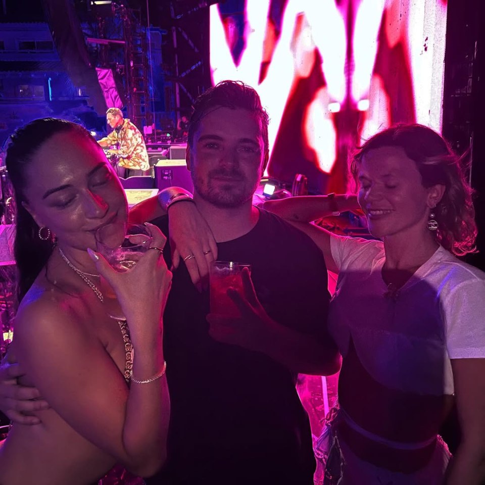 Ryan Seacrest's girlfriend Camille Orders with two friends.