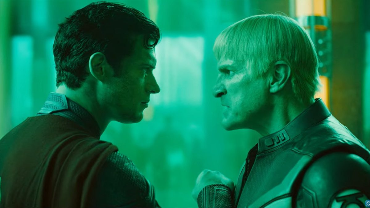 Superman (David Corenswet) faces off with Green Lantern Guy Gardner (Nathan Fillion) in Superman.