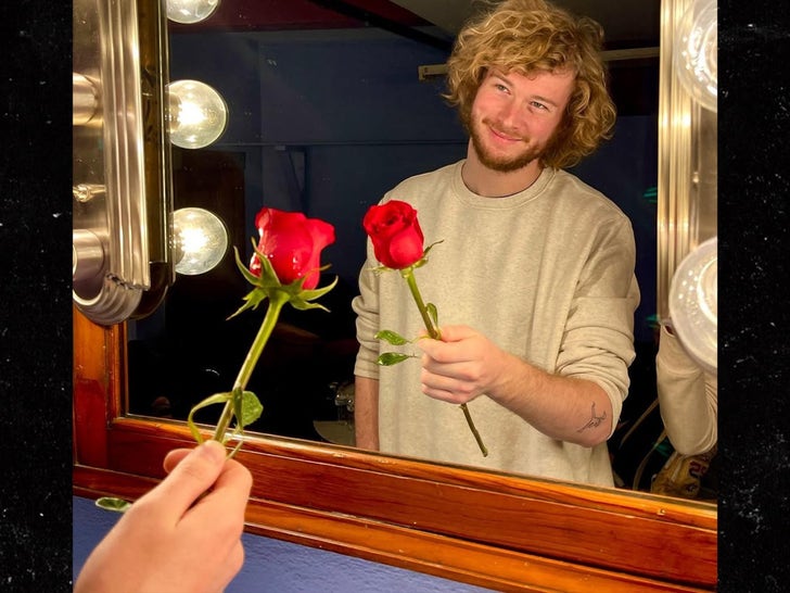0605-Yung-Gravy-Red-Roses-SUB