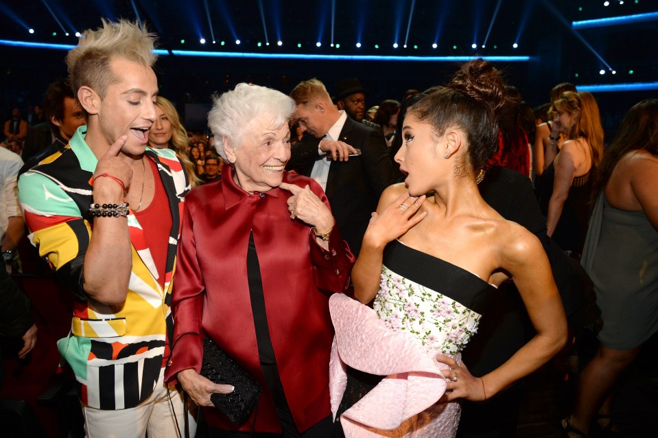 Frankie J. Grande, Marjorie "Nonna" Grande, and Ariana Grande at the 2015 American Music Awards.