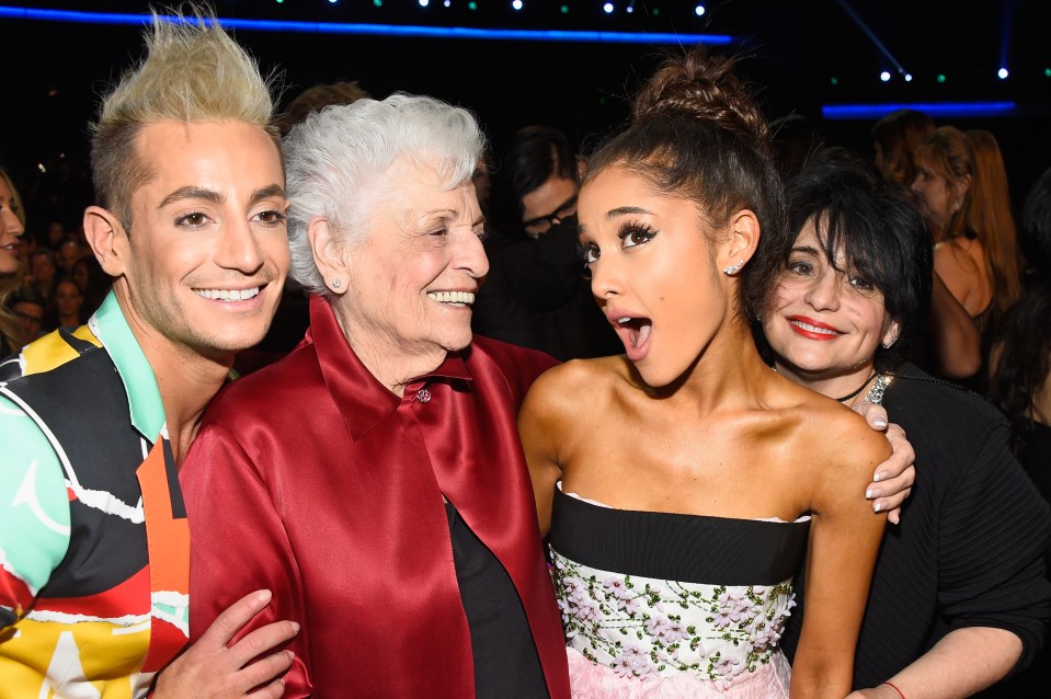 Frankie J. Grande, Marjorie "Nonna" Grande, and Ariana Grande at the 2015 American Music Awards.