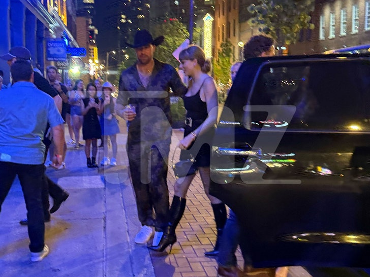 travis-kelce-taylor-swift-tmz-3