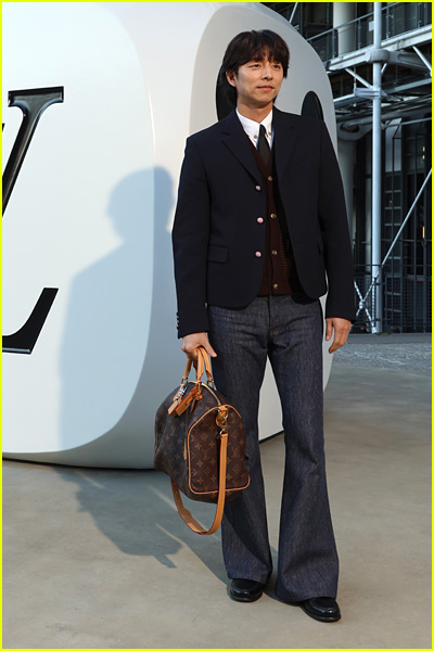 celebs at louis vuitton fashion show