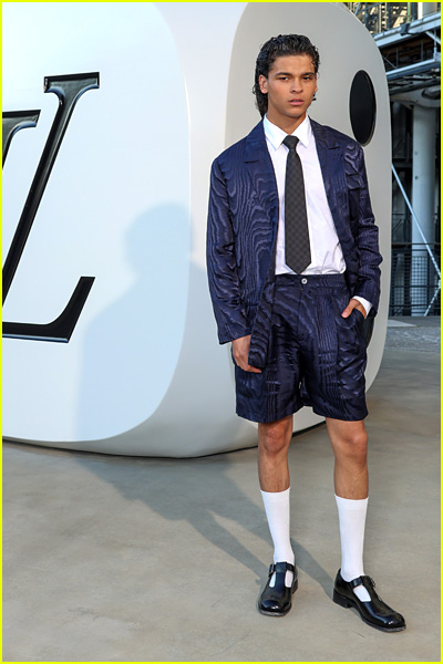 celebs at louis vuitton fashion show