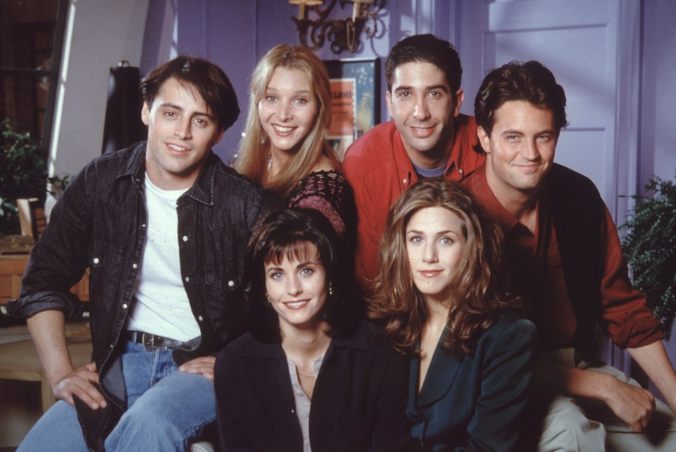 Friends cast photo.