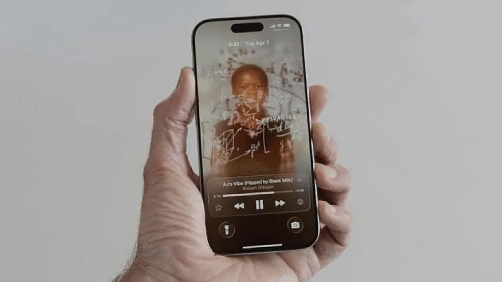 Apple iOS 26 to allow third-party music apps to display animated lock screen album art
