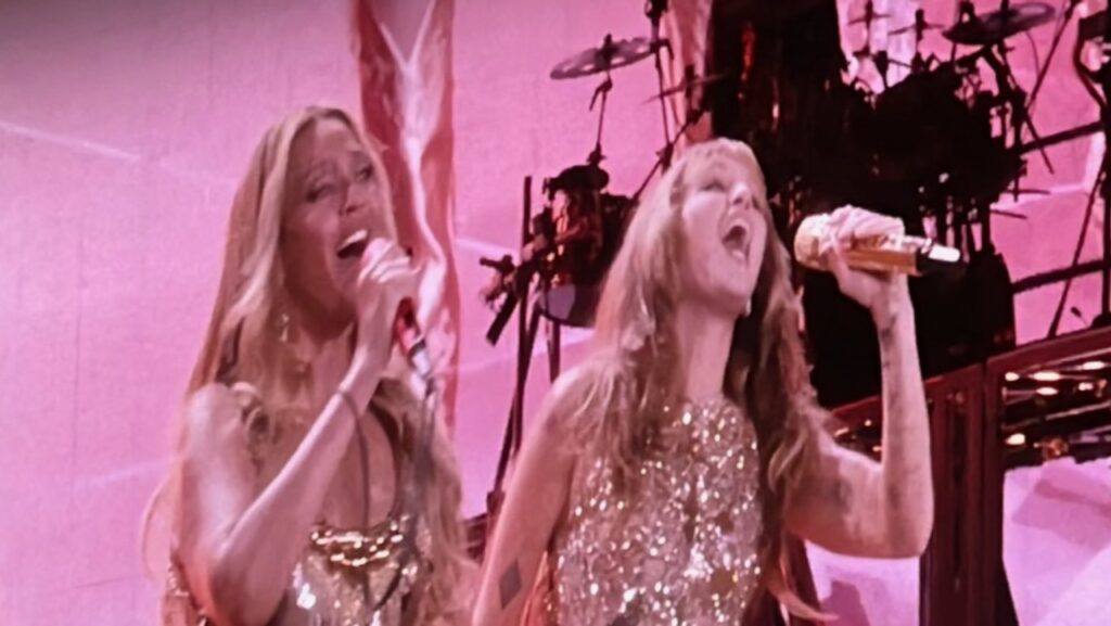 Beyoncé and Miley Cyrus Perform "II Most Wanted" in Paris: Watch