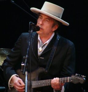 Bob Dylan Debuts Bo Diddley’s “I Can Tell” in Memphis