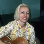 Carol Kaye Is "Declining" Rock & Roll Hall of Fame Induction