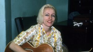 Carol Kaye Is "Declining" Rock & Roll Hall of Fame Induction