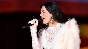 Dua Lipa Covers "Nothing Compares 2 U" in Honor of Sinead O'Connor: Watch