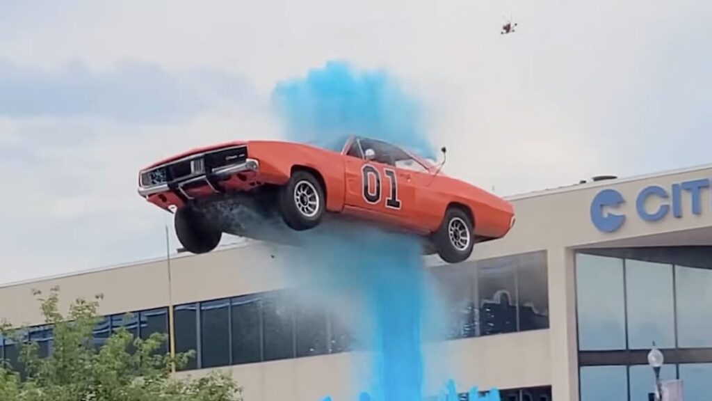 Dukes of Hazzard car jumps over 150ft fountain in front of massive crowd