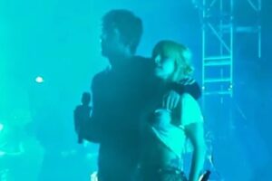 Hayley Williams Join Turnstile For Live Performance Of 'Seein' Stars'