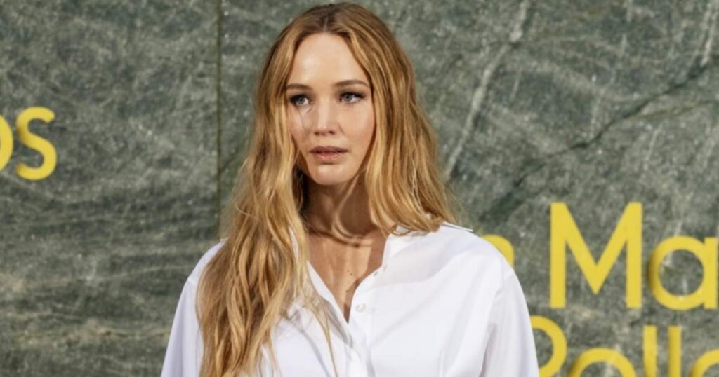 Jennifer Lawrence Close-Up Sparks Surgery Speculation