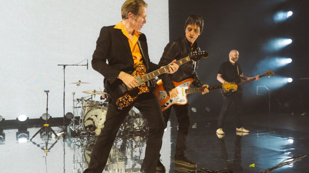 Johnny Marr Joins Franz Ferdinand for "Build It Up" Rework