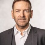 Kenneth Branagh Likens Jodie Comer To Young Meryl Streep