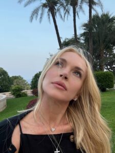Lindsay Lohan's Summertime Photo Dump Features Sweet Family Photos