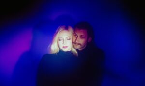 Magenta Moon - 'You Like Me'