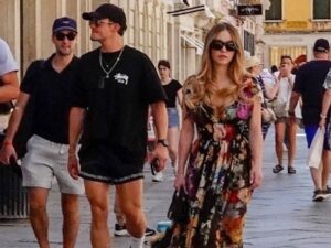 tom brady orlando bloom and sydney sweeney backgrid 4