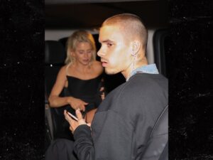 Romeo-Beckham-and-Caroline-Daur-backgrid-1
