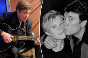 Ronnie McDowell suffered mini-stroke at concert, son says