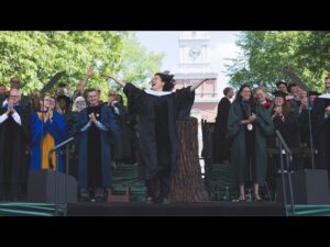 Sandra Oh receives honorary doctorate, gives speech at Dartmouth College