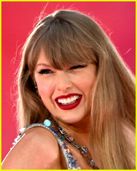Taylor Swift Surprises Fans at a Children's Hospital in Florida