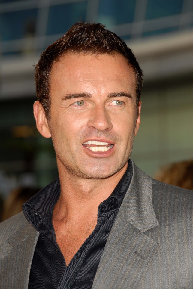 Headshot of Julian McMahon.