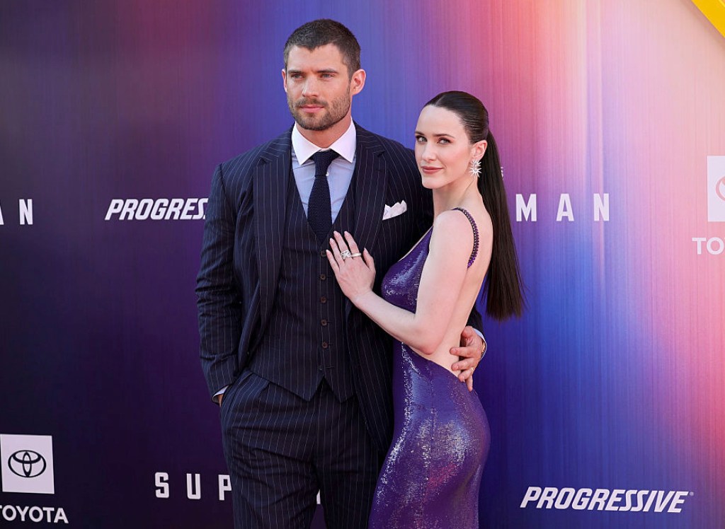 ois-lane-actress-rachel-brosnahan-wows-in-sequin-dress-at-superman-premiere