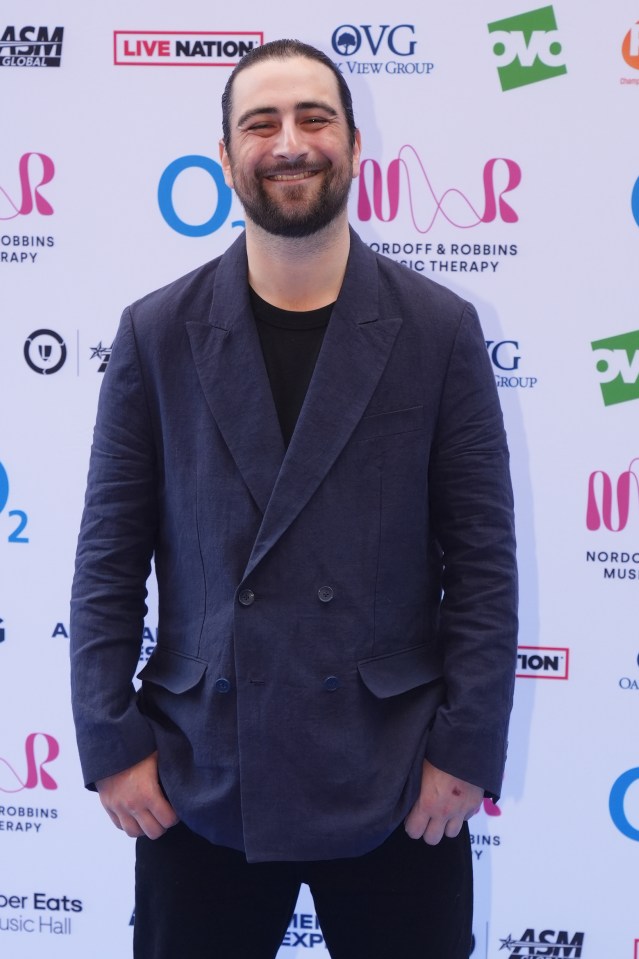 Noah Kahan at the Nordoff & Robbins O2 Silver Clef Awards.