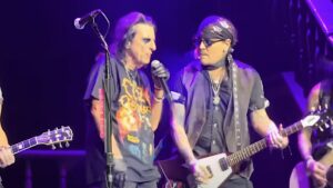 Alice Cooper Joined by Johnny Depp for "Paranoid" in Tribute to Ozzy Osbourne