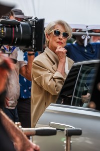 Anne Hathaway & Meryl Streep on 'Devil Wears Prada 2' Set
