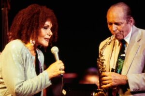 another-legendary-singer-has-died-cleo-laine-was-97