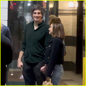 Brandon Routh & Rachael Leigh Cook Spotted Holding Hands on a Movie Date, Seemingly Dating for Months!