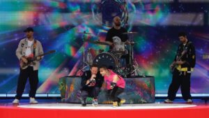 Coldplay, J Balvin, Doja Cat Perform