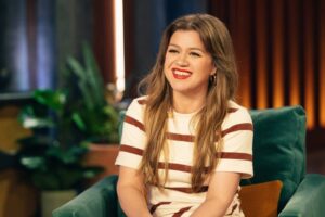 Some of Kelly Clarkson's fans understood her reasons for postponing the show, but others — who were already in Vegas — were less forgiving.