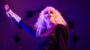 Hayley Williams Just Surprise Released A 17-Track New Album