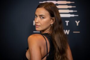 Irina Shayk in Bikini Says "Summer Up" — Celebwell