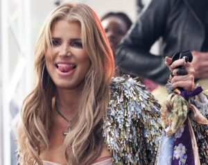 jessica-simpson-makes-a-splash-on-the-today-show-pees-pants-on-live-tv.