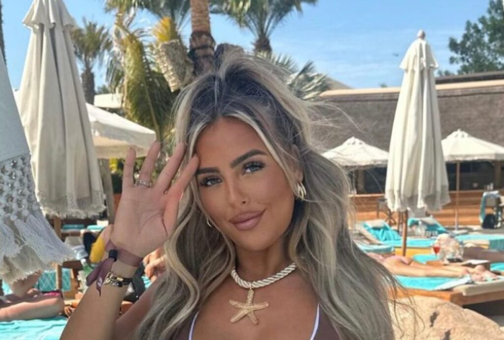 Love Island's Jess Harding in Bikini Goes on "Detox" Holiday — Celebwell