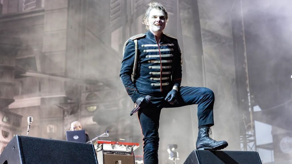 My Chemical Romance Debut Long-Shelved Song "War Beneath the Rain"