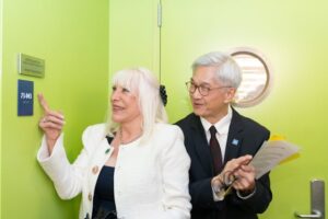 RONNIE JAMES DIO Honored With Room In UCLA Cancer Detection Lab: Photos