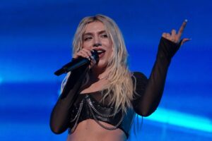 Ava Max performing at the ARIA Awards.