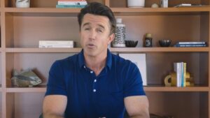 Rob McElhenney on Name Change: "Kinda Douchey"