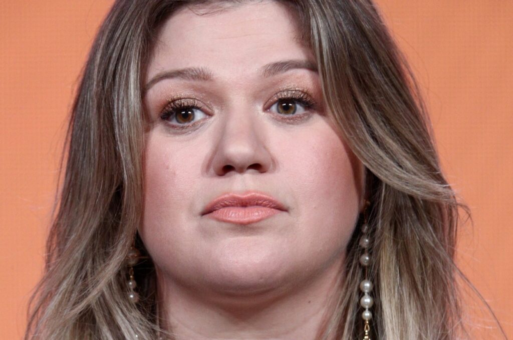There Are New Reports On Why Kelly Clarkson Canceled Her First Las Vegas Residency Shows
