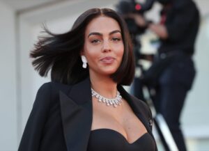 WAG Georgina Rodríguez in Bikini Enjoys "Recovery" with Cristiano Ronaldo  — Celebwell